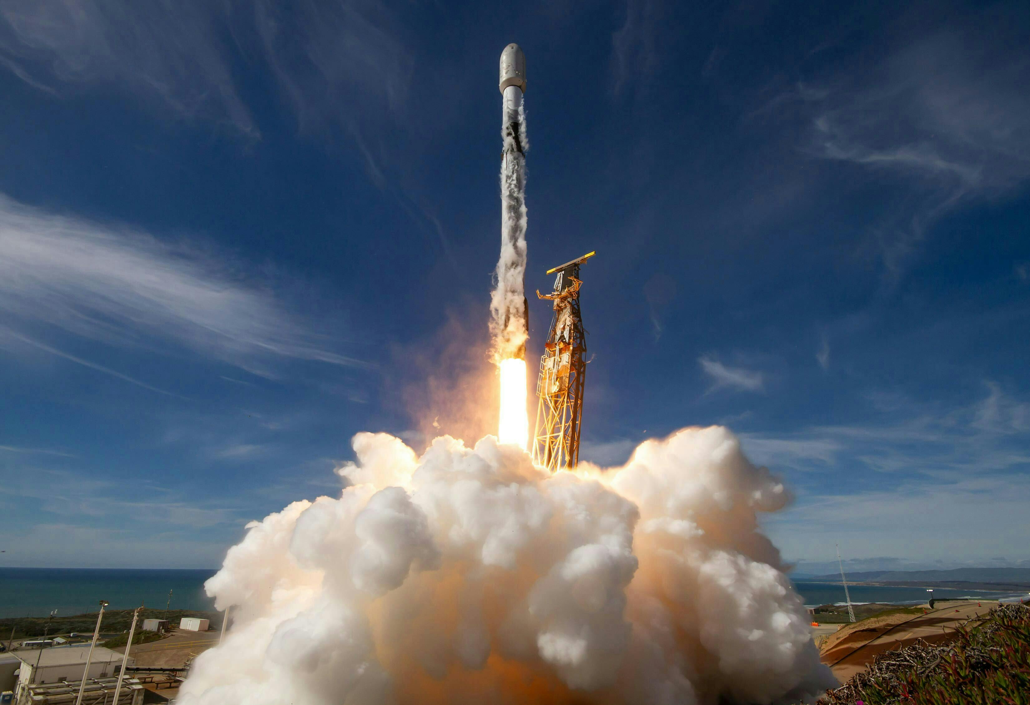 Space Machines Company’s Optimus Satellite Lifts Off On SpaceX Rocket